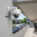 DS-2CD2723G2-IZS | Cámara de red domo varifocal motorizada AcuSense de 2 MP